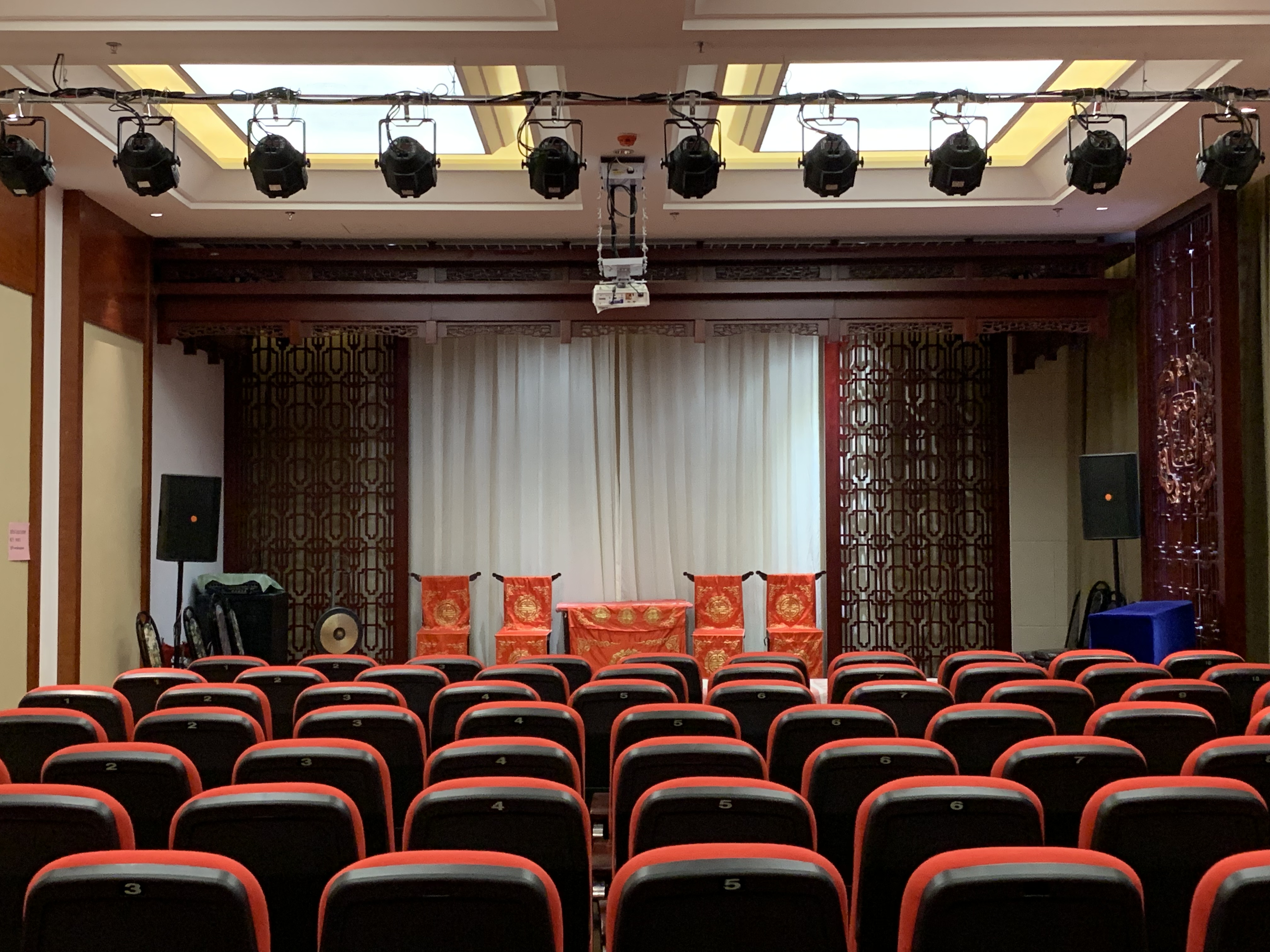 舞台91香蕉视频下载地址在舞台美術中的作用