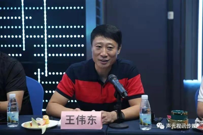 ZOBO董事長張新峰作為聲光視訊行業聯盟代表赴豫芒溫暖災區，傳遞愛心