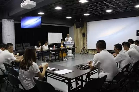 ZOBO香蕉视频APP在线观看年中員工培訓