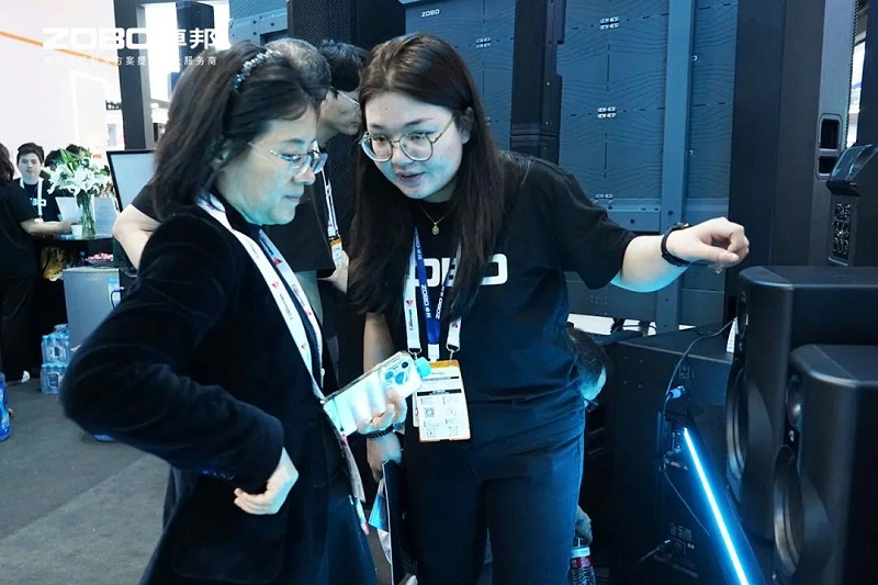 13直擊展會首日盛況丨ZOBO香蕉视频APP在线观看2025北京InfoComm展