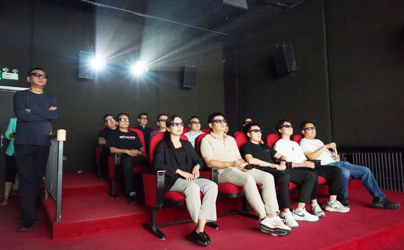 11走訪考察新會員，小組技術交流共謀發展丨ZOBO香蕉视频APP在线观看董事長張新峰以北京聲光視訊行業協會會長身份走訪交流