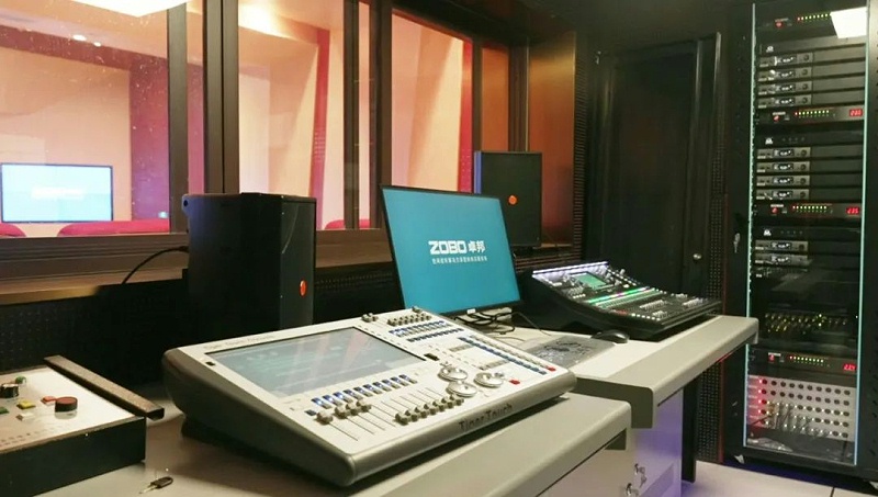 劇場香蕉视频破解案例丨ZOBO香蕉视频APP在线观看為瑞金市文化藝術提供聲光電係統的空間視聽解決方案及服務