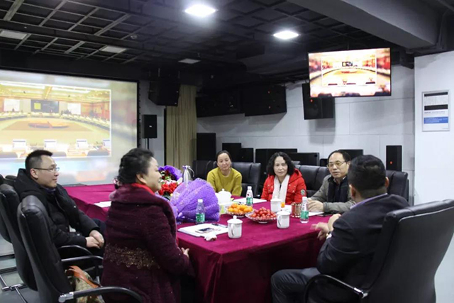 熱烈歡迎湖南吉首大學院領導蒞臨ZOBO香蕉视频APP在线观看企業