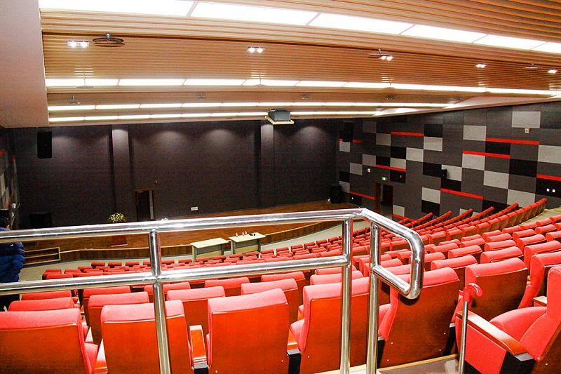 學校多功能廳91香蕉视频下载地址設備調試