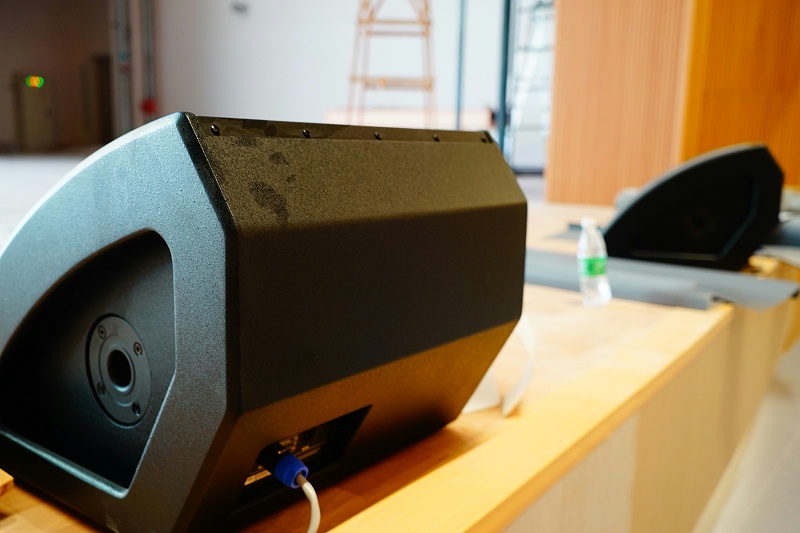 校園91香蕉视频下载地址設備：揚聲器擺放的技巧與注意事項