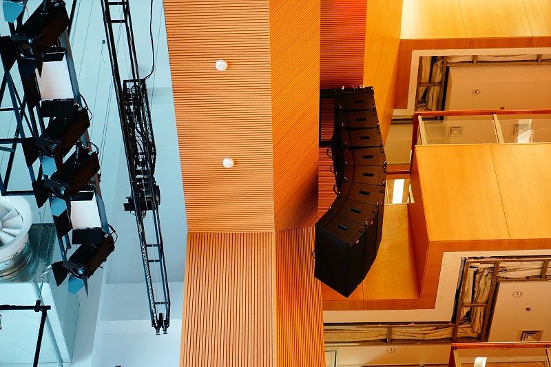 校園91香蕉视频下载地址設備：揚聲器擺放的技巧與注意事項